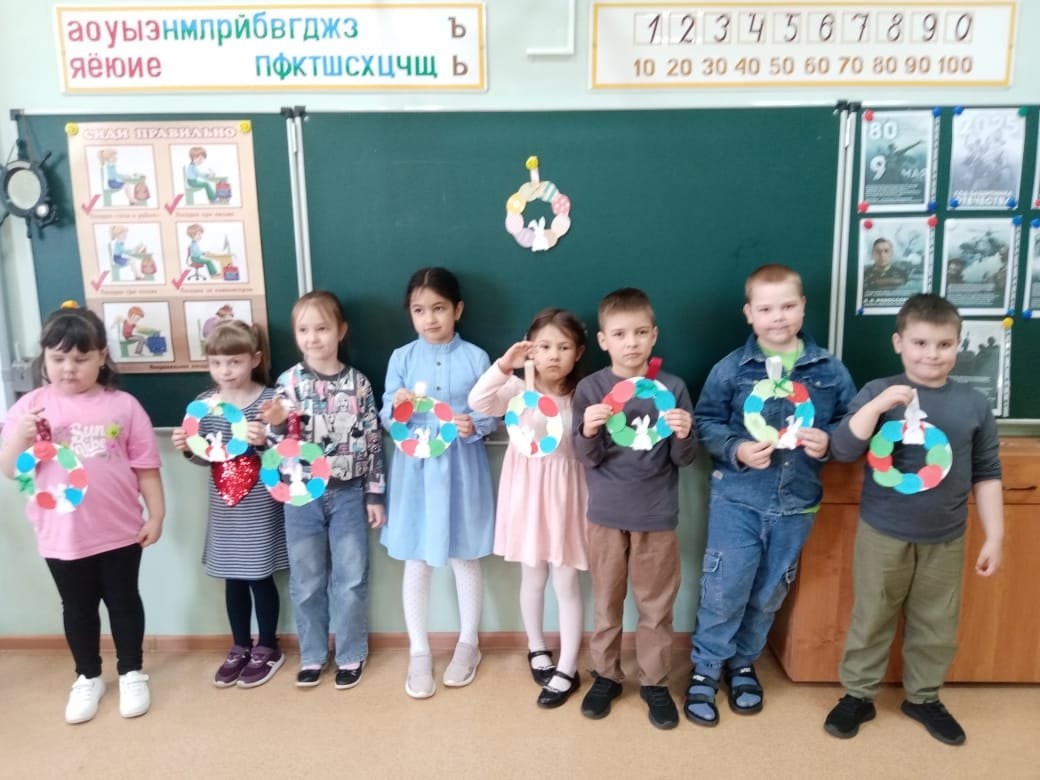 В Малышкиной школе занятия проводятся весело и познавательно!.